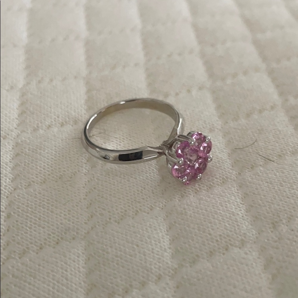 Pink gemstone flower ring